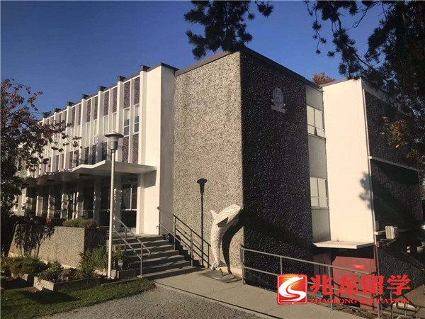 West Point Grey Academy 温哥华西点格雷学院 (9).jpg