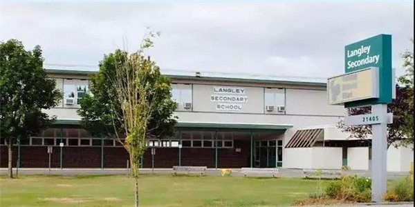 Langley Secondary School.jpg