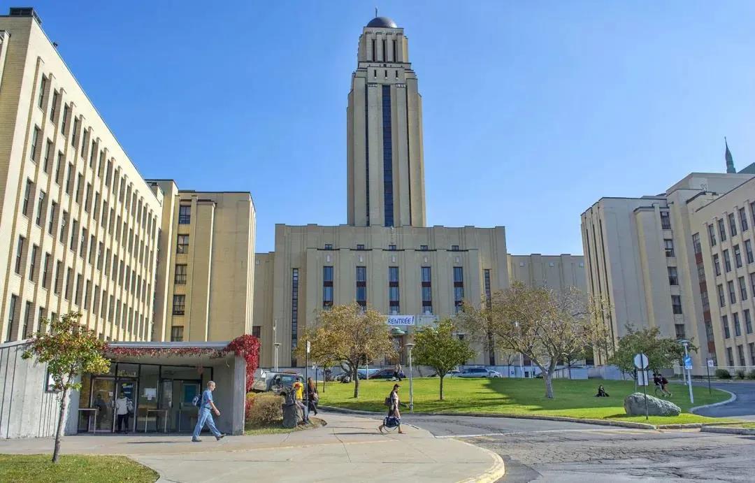蒙特利尔大学 (13).jpg