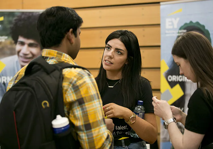 专场招聘会Career fairs.jpg